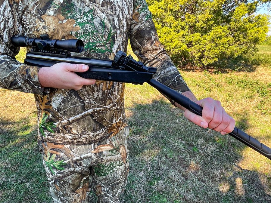 UX Exclusive (Umarex) Multi-Shot Break Barrel Emerge - 5.5mm 0.22 cal